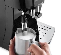 DELONGHI Magnifica Start ECAM 220.21.B - Noir Garantie 2 Ans -Les Amateurs De Café 22021b