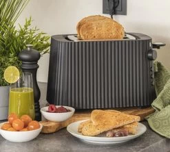 Grille-pain électrique - 2 Fentes - Noir Plissé- Alessi -Les Amateurs De Café alessi grille pain plisse noir lifestyle