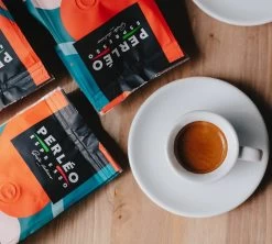 1kg Café En Grain Bar - PERLEO ESPRESSO 14 1kg Café En Grain Bar - PERLEO ESPRESSO -Les Amateurs De Café cafeengrainperleoespressotassepaquets