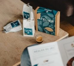 Coffret Atelier Profil Café : Expérience Dégustation Cafés En Grain -Les Amateurs De Café coffret 1 lifestyle2 1