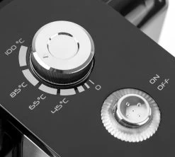 Distributeur à Eau Chaude HW400 - Caso -Les Amateurs De Café distro bouton