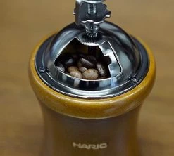 Moulin à Café Manuel HARIO Dome -Les Amateurs De Café hario dome3