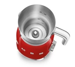 Chocolatière MFF01RDEU SMEG - Rouge -Les Amateurs De Café smeg chocolatiere rouge5