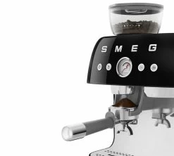 Machine Expresso SMEG EGF03BLEU Noire Années 50 Avec Moulin Intégré -Les Amateurs De Café smeg egf03 noire 4